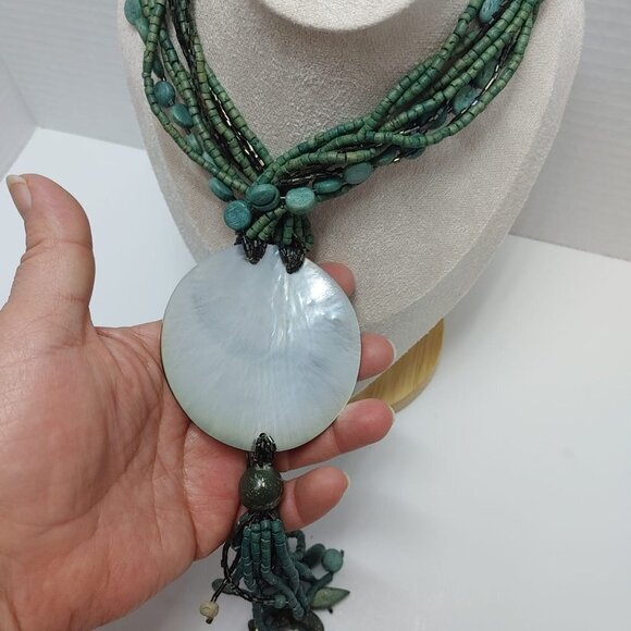 3/$30 Boho 70s Large Seashell Pendant Teal Wooden Bead Layered Necklacr Retro - Picture 8 of 10